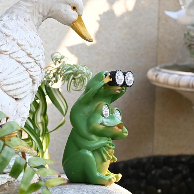 Garden Decor Outdoor Statue Yard Frog Solar Figurines Patio Art Home Outside Decorations Lawn Ornaments Gardening Gifts Ideas for Mom Mother Grandma Women Wife Sister